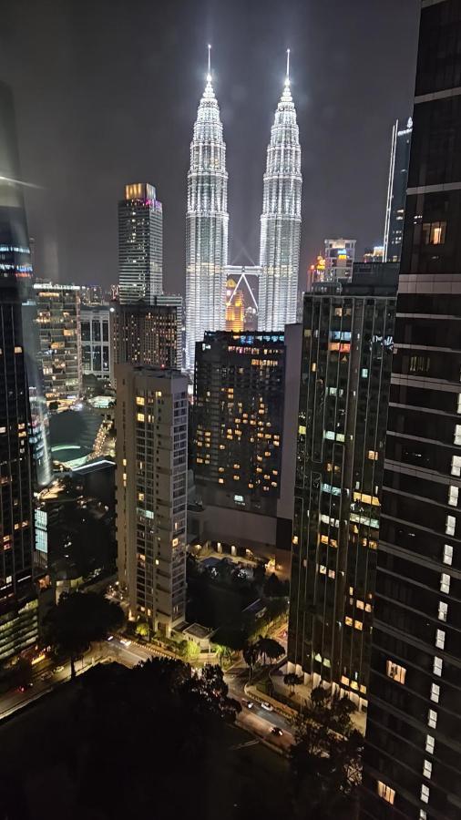 8 Kia Peng Suites Klcc By Luna Куала-Лумпур Экстерьер фото